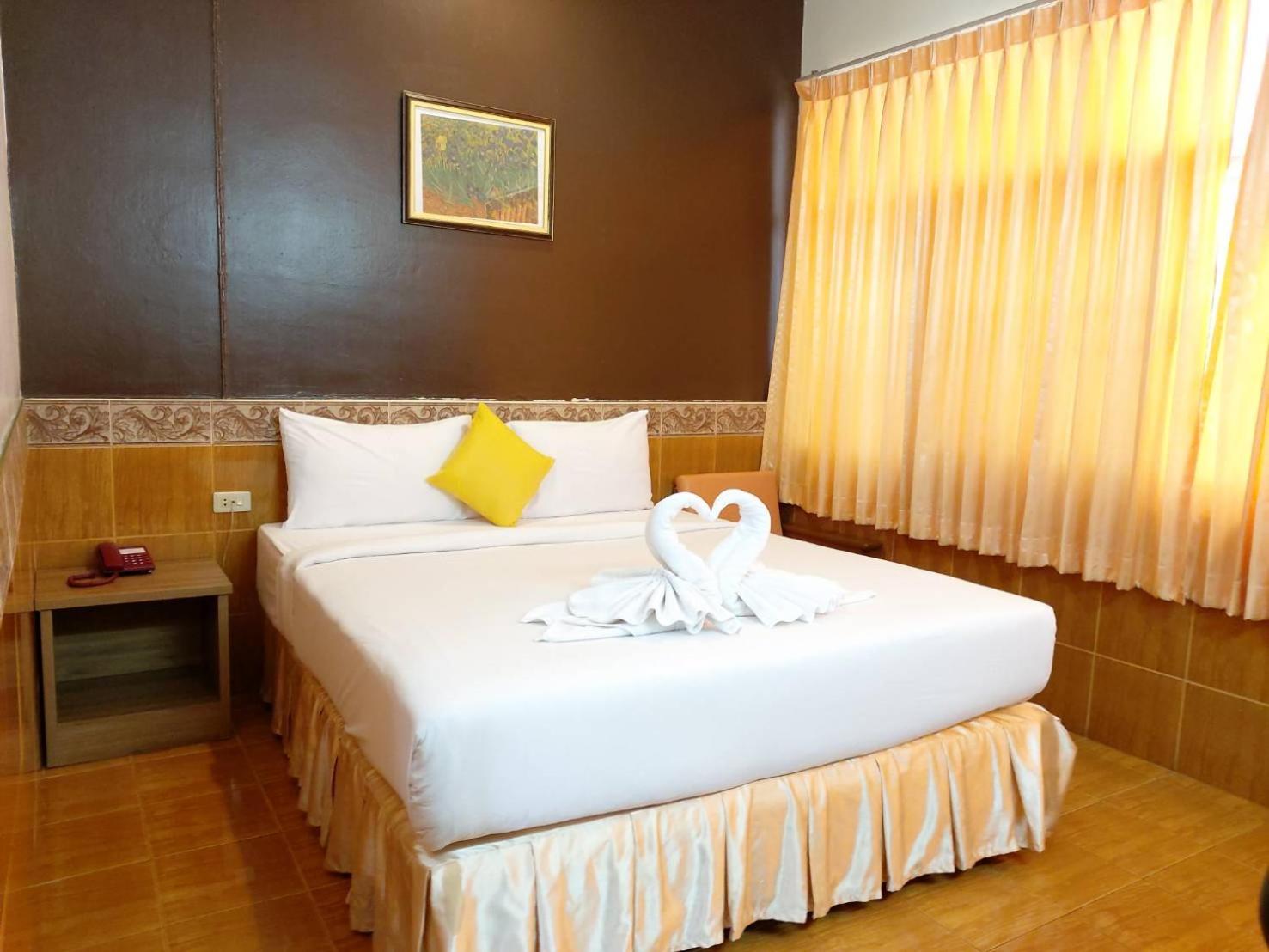 Suriwong Chumphon Hotel Eksteriør billede