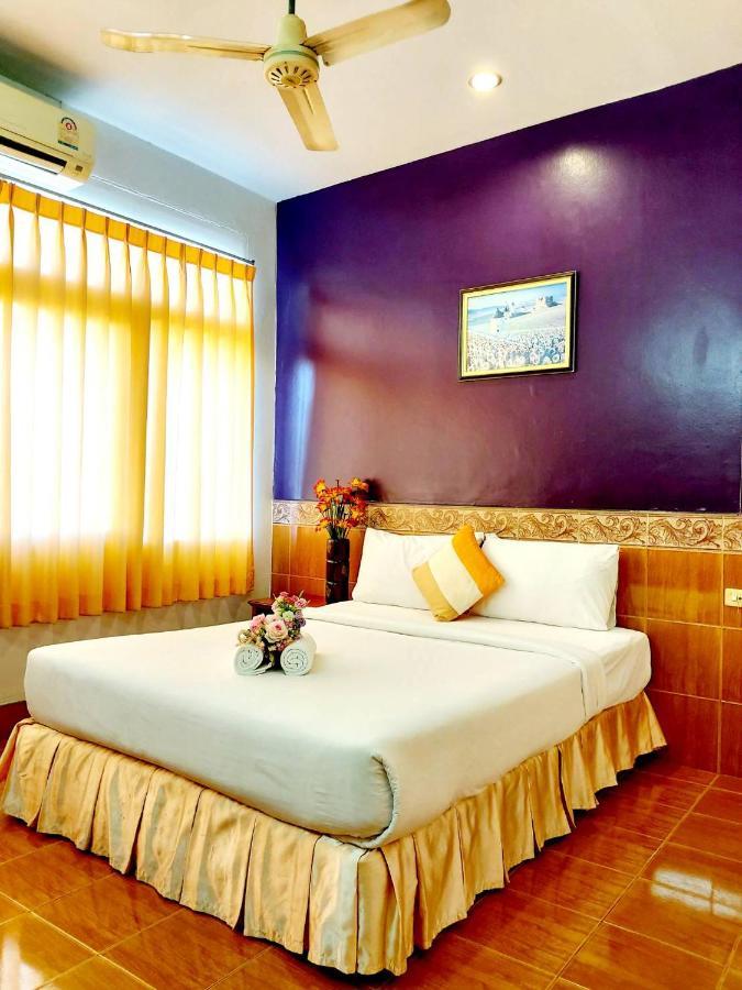 Suriwong Chumphon Hotel Eksteriør billede