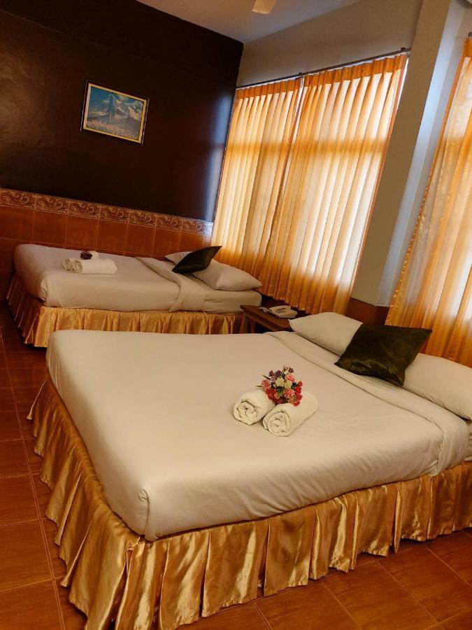 Suriwong Chumphon Hotel Eksteriør billede